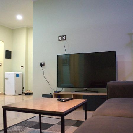The Prism Apartment Tirana Buitenkant foto